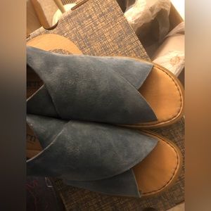 Born Sandals